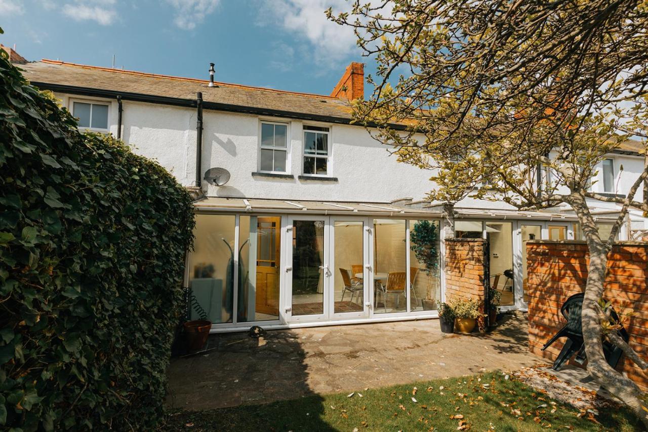 Willow - Cost 3 Bed In Penrhyn Bay With Sea Views With Access To Snowdonia Rhos-on-Sea