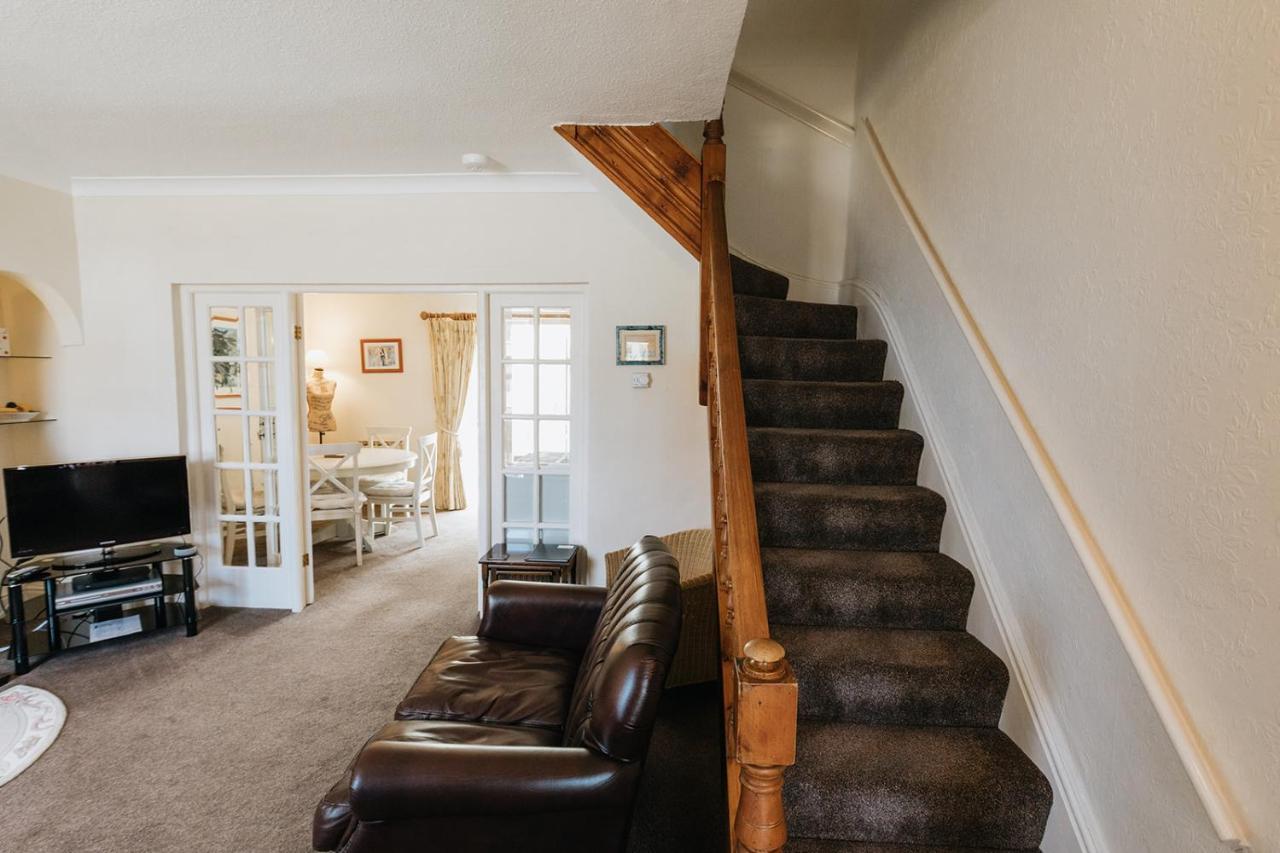 Holiday home Willow - Cost 3 Bed In Penrhyn Bay With Sea Views With Access To Snowdonia Rhos-on-Sea