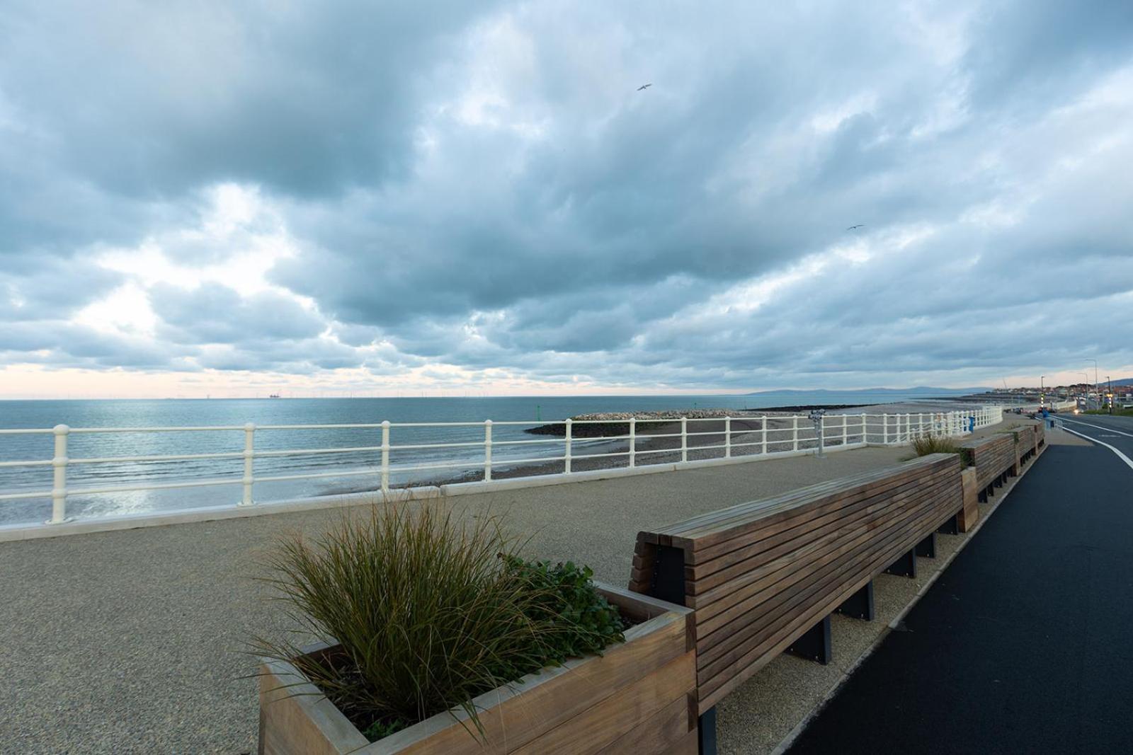 Willow - Cost 3 Bed In Penrhyn Bay With Sea Views With Access To Snowdonia